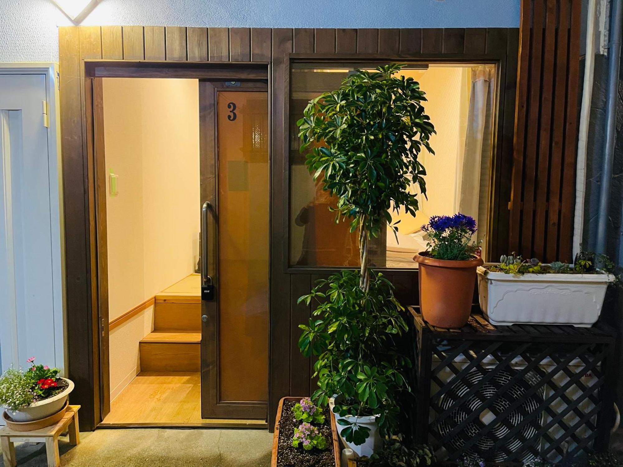 Villa 難波心斎橋10 Minutes民宿3号室 Ōsaka Exterior foto
