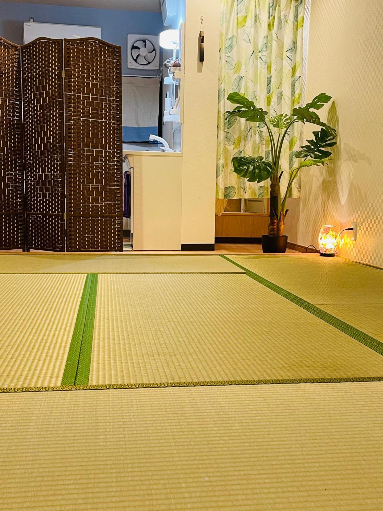 Villa 難波心斎橋10 Minutes民宿3号室 Ōsaka Exterior foto
